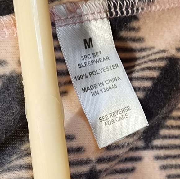 Goodnight Kiss Pink Plaid Cozy Pajama Set Size M - Picture 5 of 10